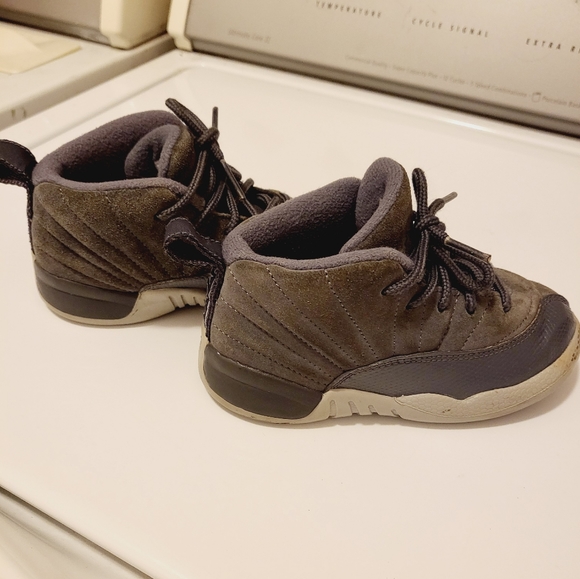 Toddler jordans shoes - Picture 4 of 4